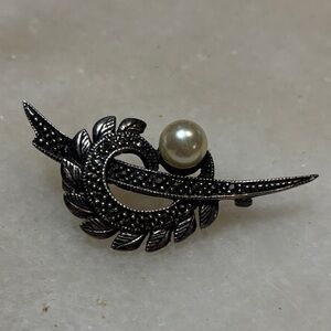 Sterling Silver Brooch with Pearl Accent